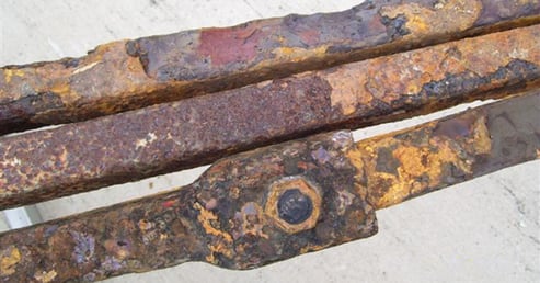 square-shaft-anchors-corrosion