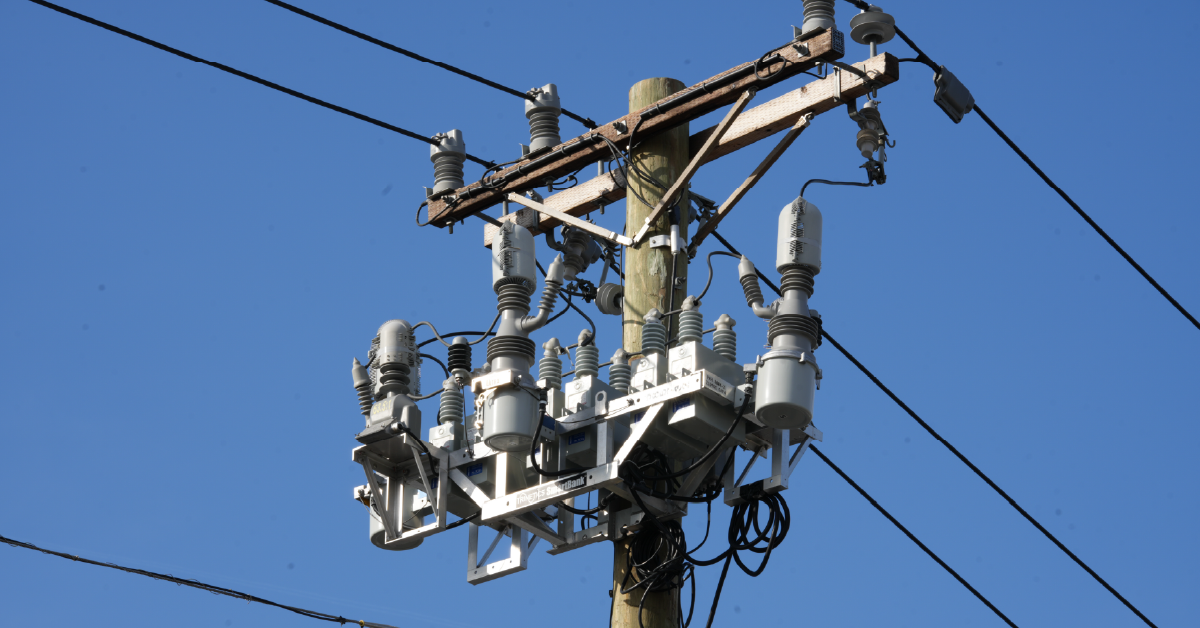 How Utilities Use Capacitor Banks for Volt-VAR Optimization