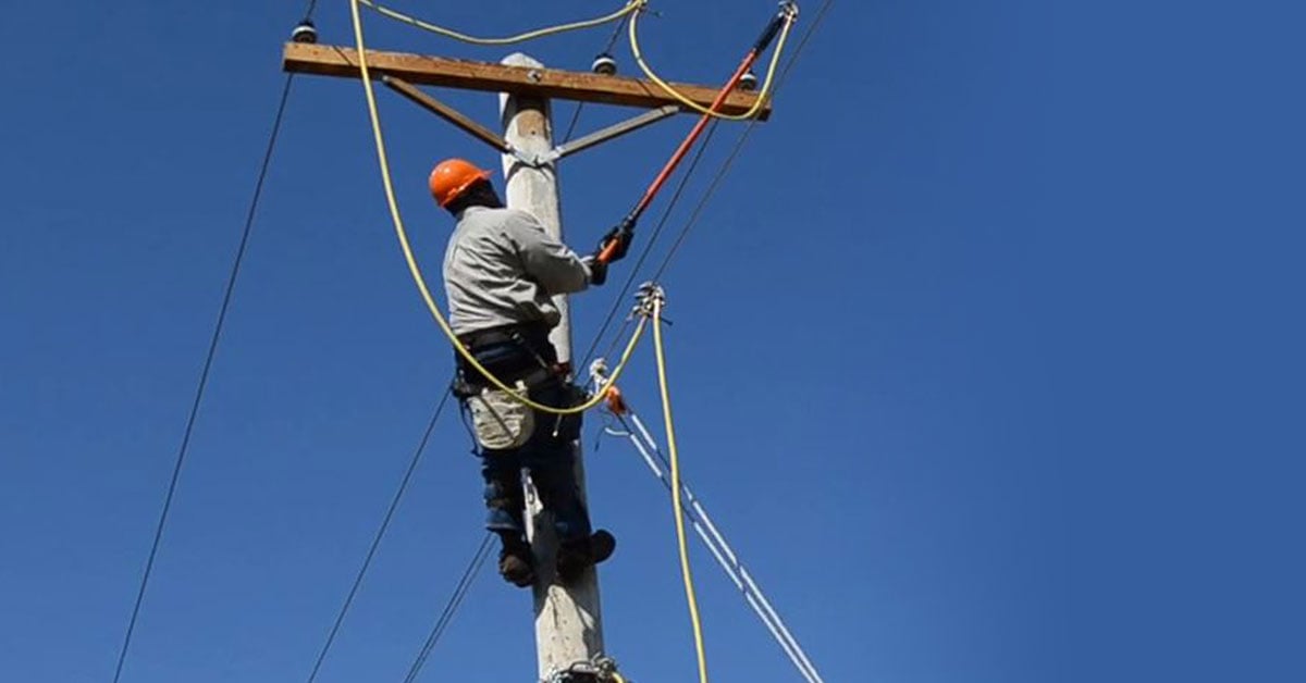 Crew Working On Line Do Not Energize OSHA Warning Utility Pole Wrap